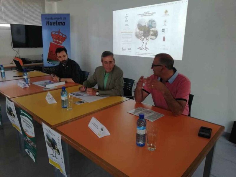 La Cátedra de Planificación Estratégica Territorial de la Universidad de Jaén organiza una jornada sobre el ‘Impacto de la declaración del Parque Natural de Sierra Mágina en su 30 aniversario’