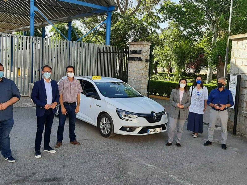 Andalucía conecta con un servicio de taxi rural los pueblos de Belmez, Villanueva del Rey, Espiel y Pozoblanco en Córdoba