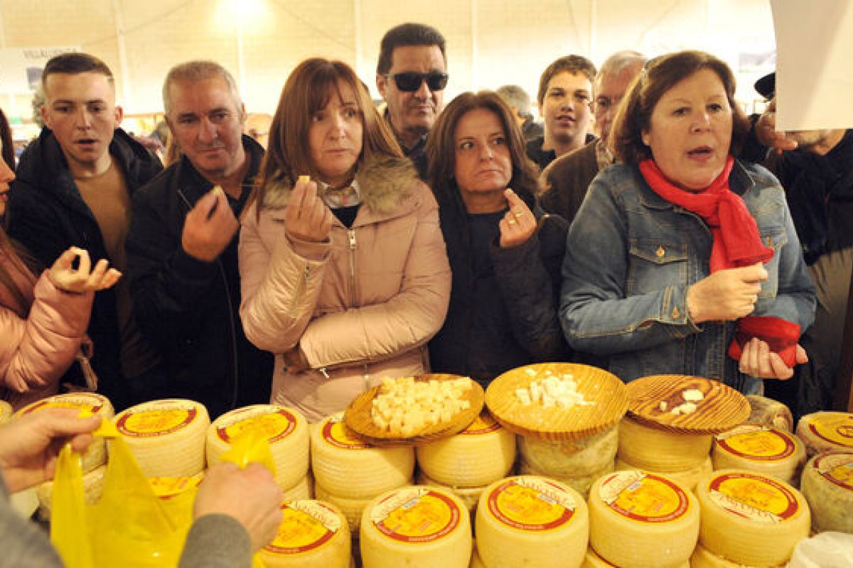 La Feria del Queso de Villaluenga, declarada Bien de Interés Turístico de Andalucía