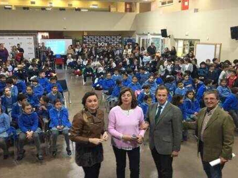 Cerca de 300 estudiantes participan en talleres de sensibilización en la Feria de la Igualdad de Chiclana