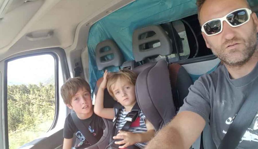 La red solidaria se pone en marcha en los pueblos: “Le dejo el pan en la puerta y ya me lo pagará”