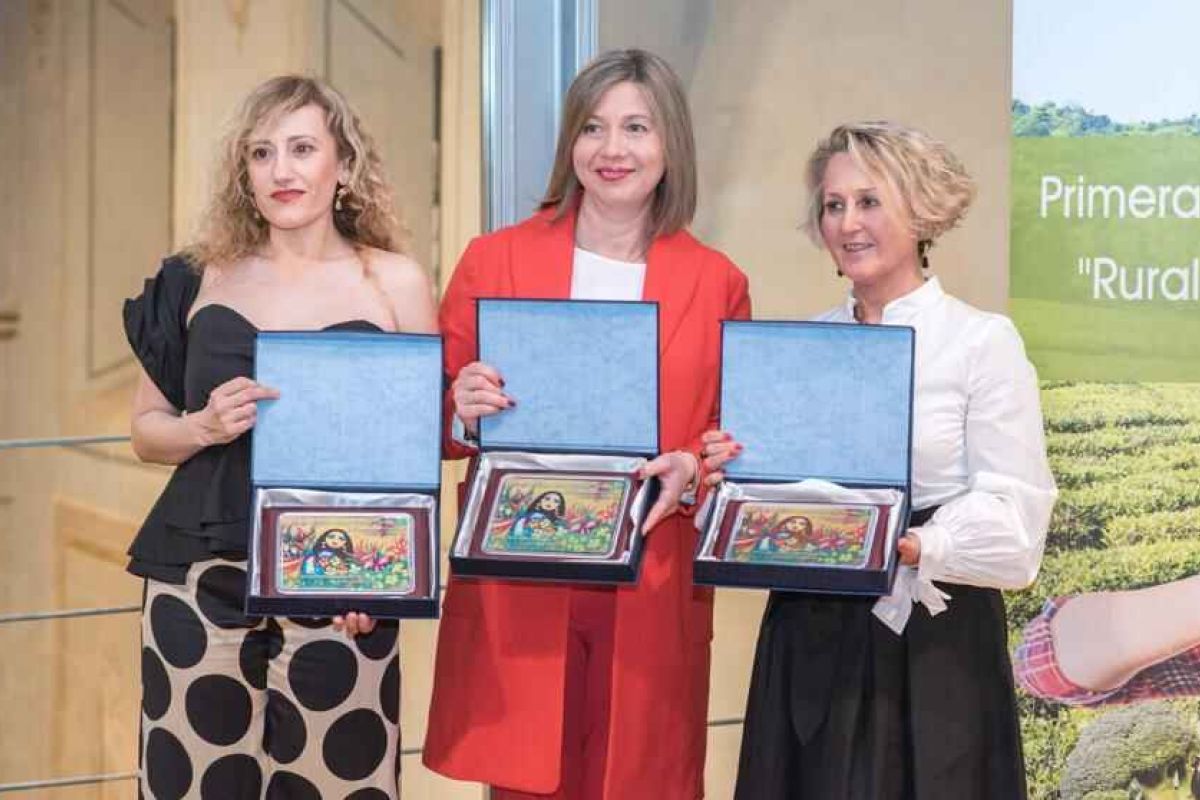 Homenaje a las mujeres del mundo rural