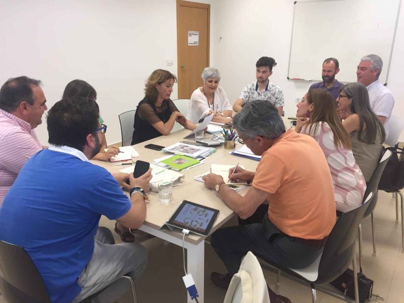 Grupos de Desarrollo Rural de Málaga participan en una jornada sobre emprendimiento y mujeres