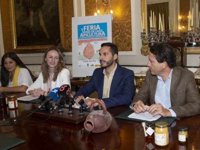 Prado del Rey (Sierra de Cádiz) reivindica la importancia de la industria de la miel en la provincia