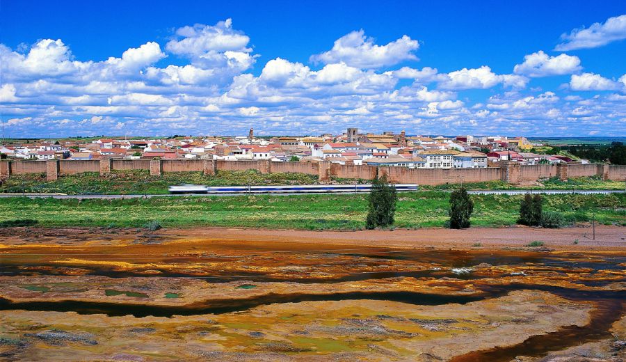 Casi la mitad de las pequeñas localidades de menos de 1.000 habitantes en Andalucía pierden población