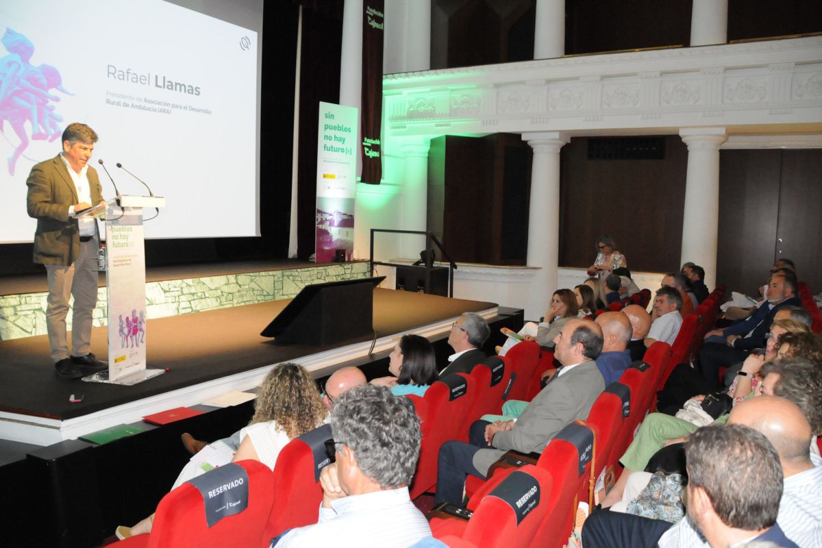 Rafael Llamas reclama un mayor apoyo institucional a los Grupos de Desarrollo por su trabajo en el medio rural