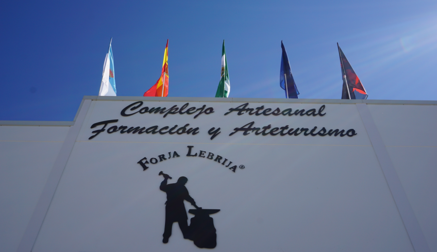 Se inaugura en Lebrija un complejo artesanal de formación y arteturismo vinculado a la forja