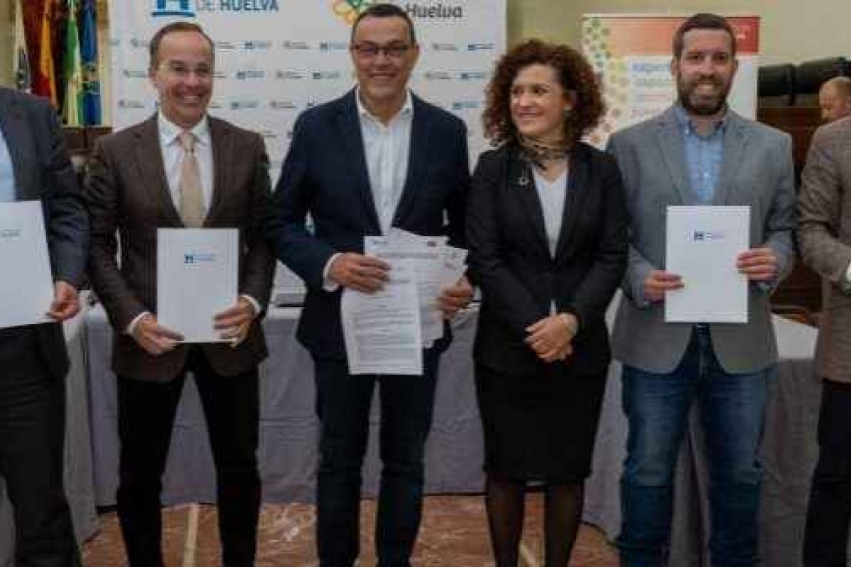Diputación y los GDR de Huelva suscriben el convenio para la sexta edición de las becas HEBE