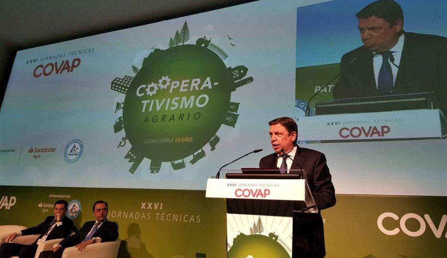 Luis Planas destaca el modelo empresarial cooperativo como eje vertebrador del mundo rural