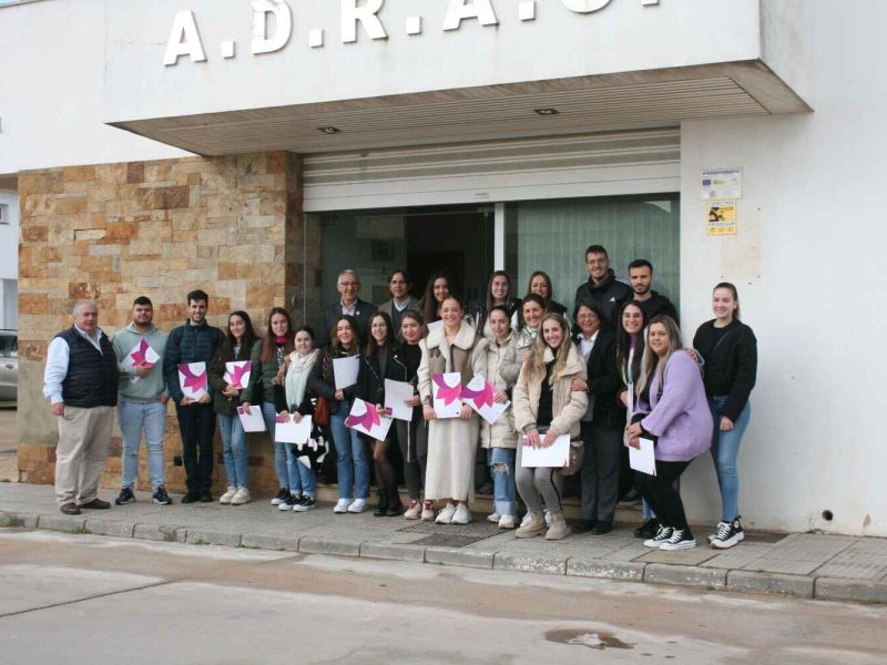 Un centenar de jóvenes de la provincia de Huelva concluyen sus prácticas laborales del Plan HEBE Primera Oportunidad