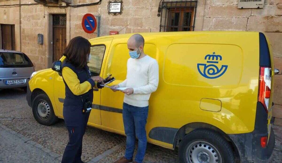 Correos digitalizará los 2.295 puntos de atención al público en zonas rurales