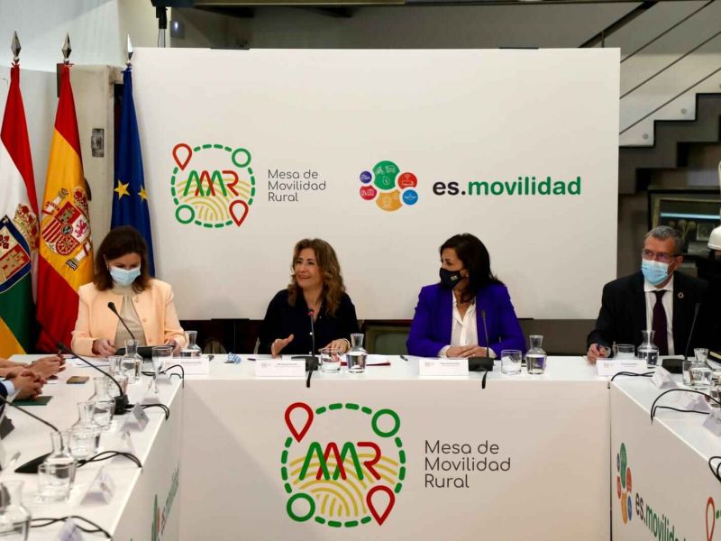 El Gobierno impulsa la creación de la Mesa de Movilidad Rural, iniciativa pionera en España