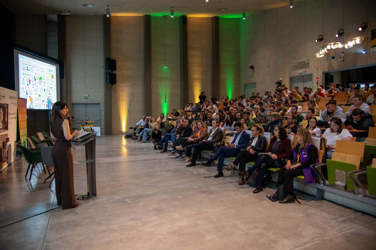 Profesionalización, formación y ayudas para sembrar de oportunidades el medio rural