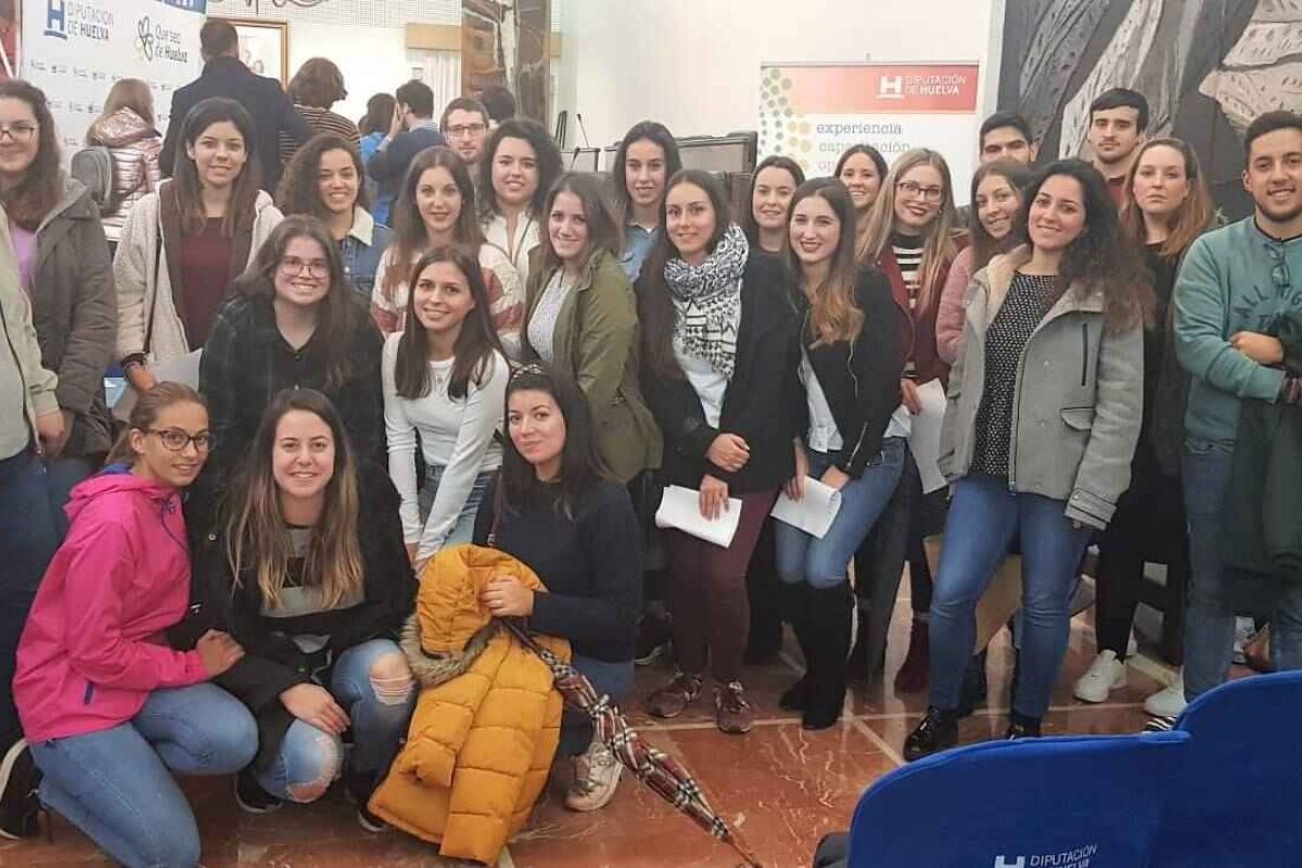 Más de 130 jóvenes del Condado de Huelva solicitan realizar prácticas del Plan HEBE