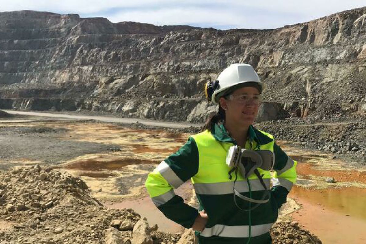Pioneras en el corazón de la mina: Las primeras mujeres perforistas de exterior en la mina de España