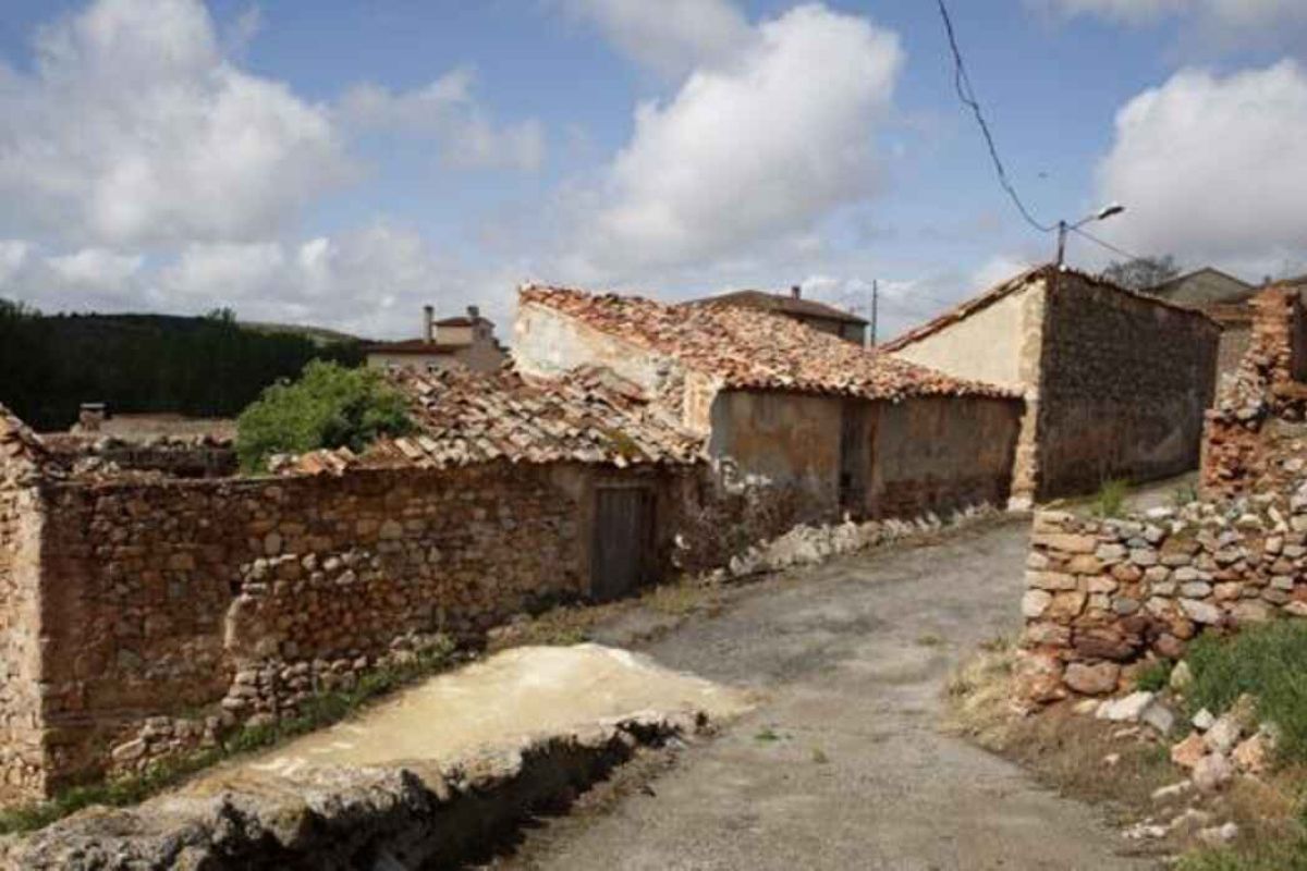 Diputación de Sevilla invertirá 2,7 millones en formación para combatir la despoblación con planes de empleo