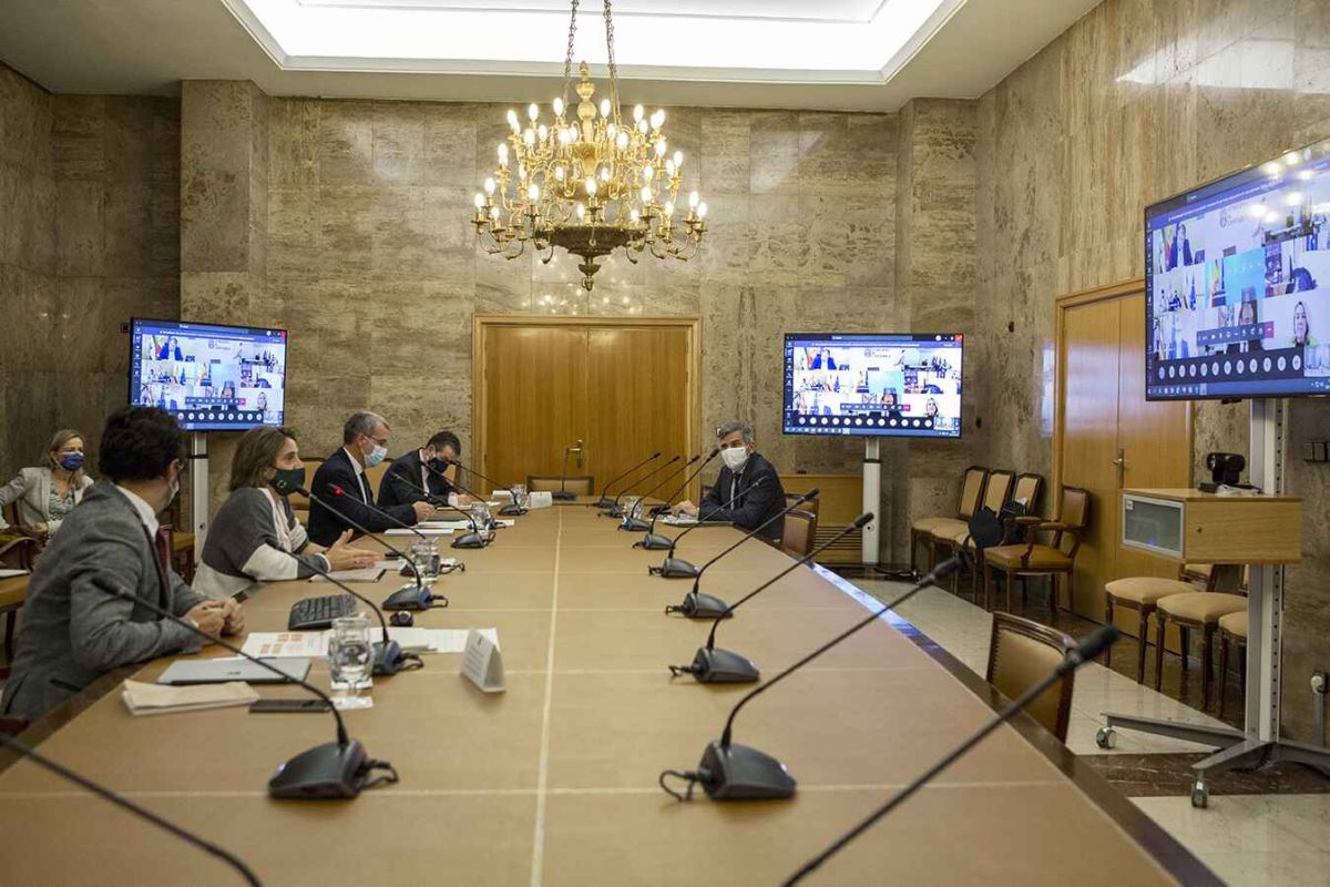 Teresa Ribera detalla a las CCAA los objetivos de la Estrategia Nacional frente al Reto Demográfico alineada con el Plan de Recuperación, Transformación y Resiliencia