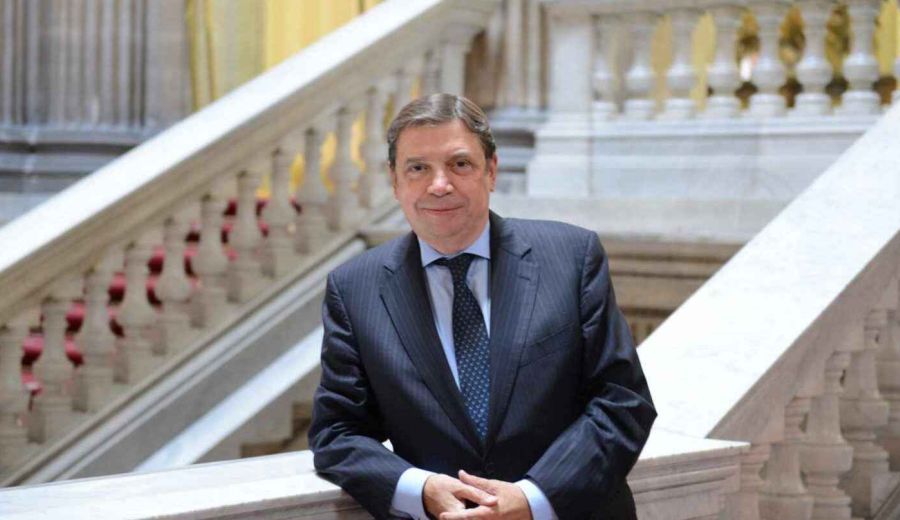 Luis Planas: “El mundo rural no es conservador, aunque Vox lo presente como atrasado”