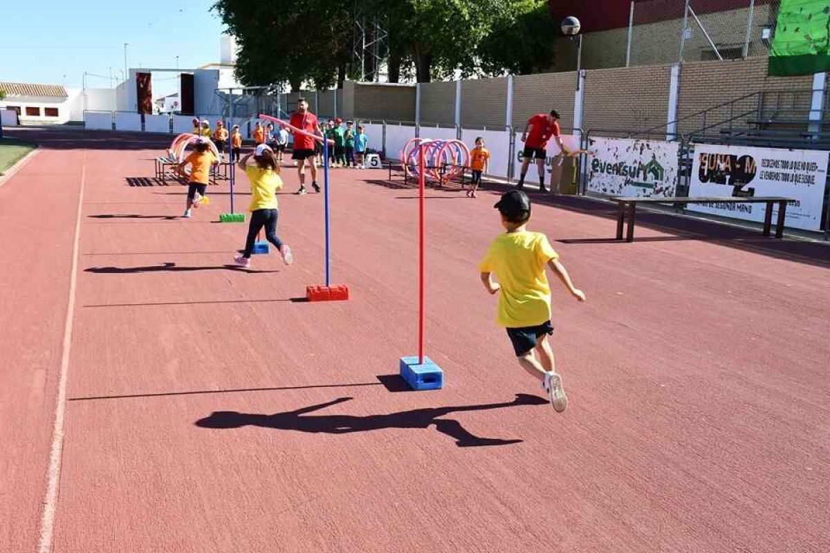 Un millar de escolares de Osuna participan hoy en las XXVII Escuolimpiadas