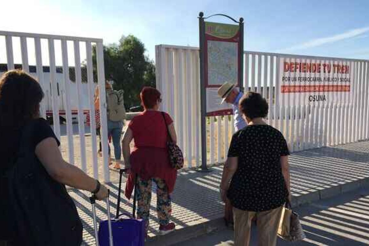 Osuna y Pedrera reclaman la firma del convenio de la variante ferroviaria y lamentan las nuevas “demoras”