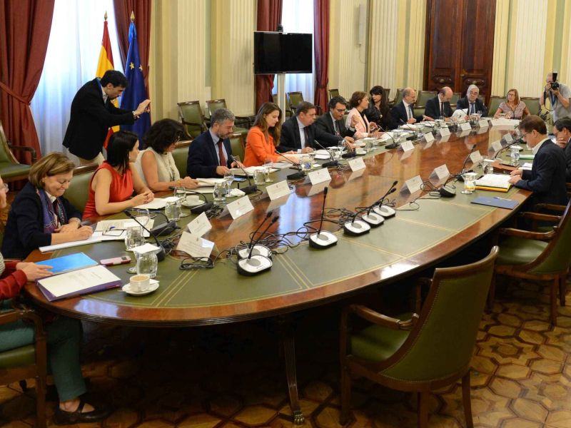 Luis Planas aborda con las organizaciones profesionales agrarias la situación del Plan Estratégico Nacional de la PAC