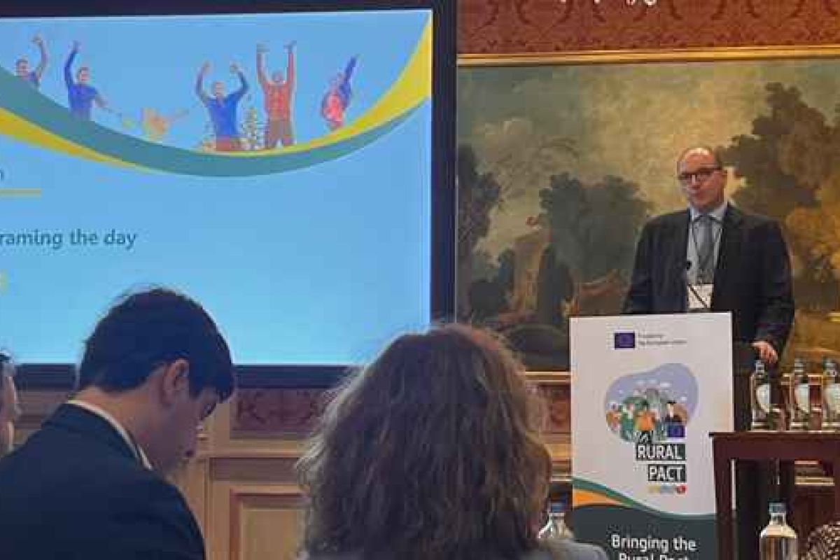 Los Grupos LEADER y la población local pueden desempeñar un papel importante como impulsores del Pacto Rural Europeo