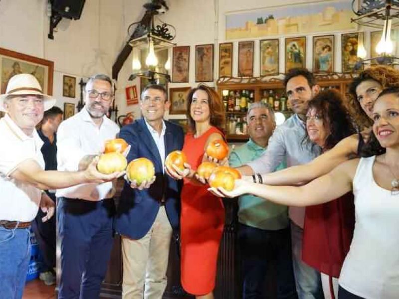 Restaurantes de Málaga celebran las jornadas del tomate Huevo de Toro del Valle del Guadalhorce