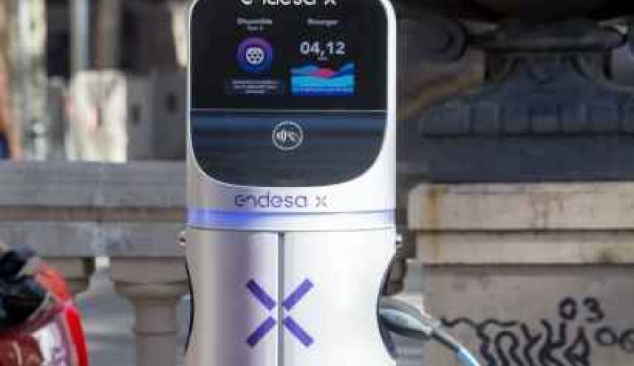 Los cargadores para vehículos eléctricos empiezan a llegar a los pueblos más bonitos de España
