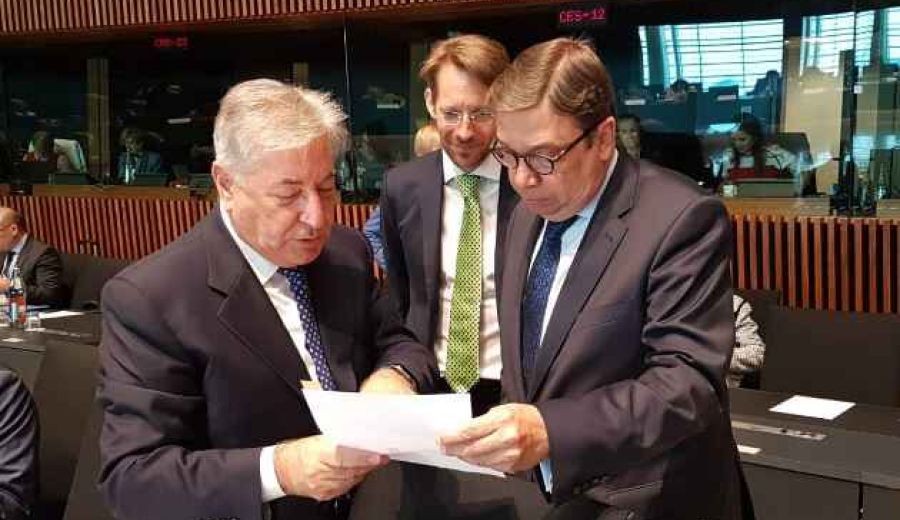 Luis Planas: «España incorpora importantes mejoras en las negociaciones para la reforma de la PAC»