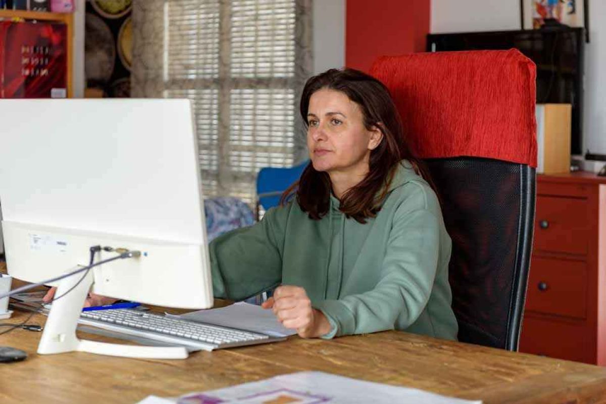 El Ministerio de Trabajo impulsa un programa de formación digital para las mujeres rurales en Andalucía