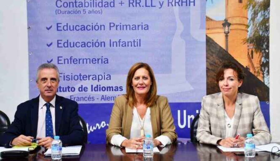 Rosario Andújar preside la Ruta Turística y Cultural ‘Caminos de Pasión’  con el objetivo de que sea reconocida de Interés Cultural Europeo