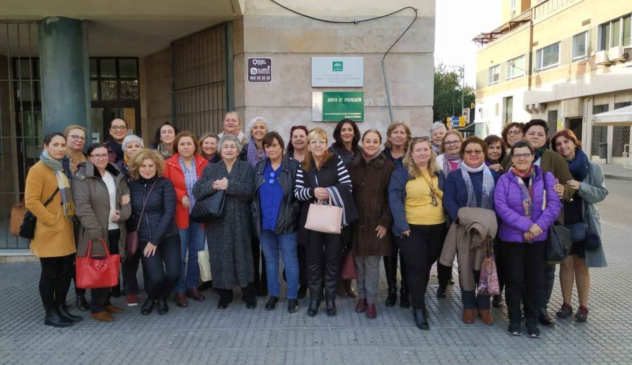 Las asociaciones sin subvención del Instituto Andaluz de la Mujer (IAM) se unen y exigen una rectificación