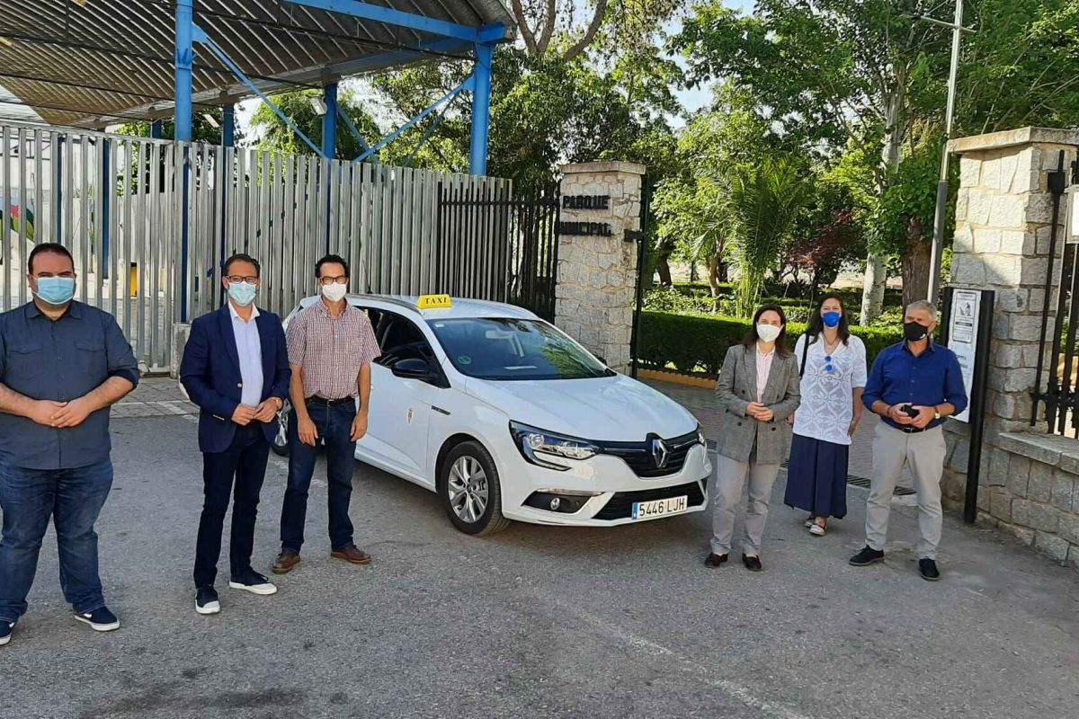 Andalucía conecta con un servicio de taxi rural los pueblos de Belmez, Villanueva del Rey, Espiel y Pozoblanco en Córdoba