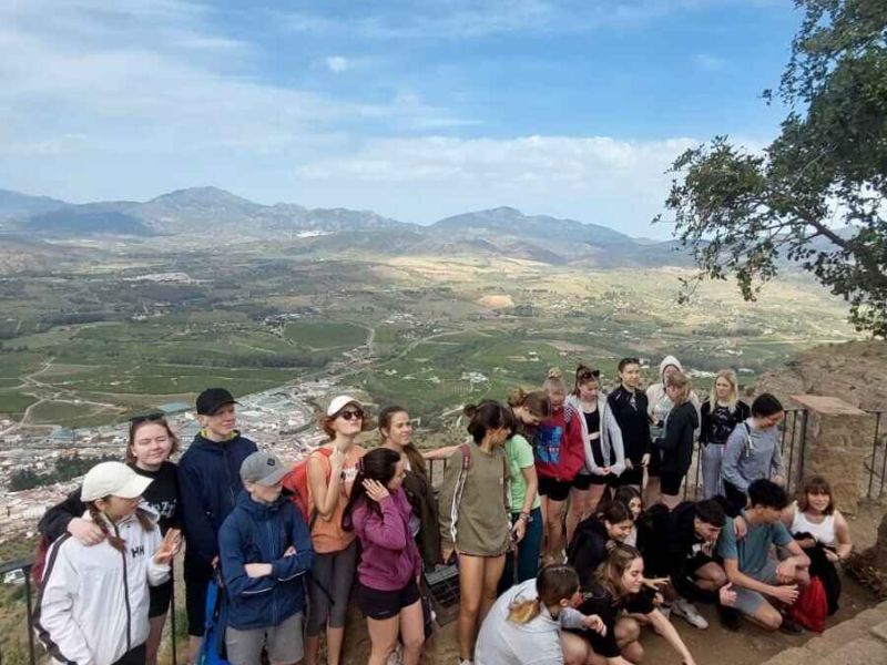 Jóvenes de Finlandia y España comparten gastronomía y cultura en el Valle del Guadalhorce