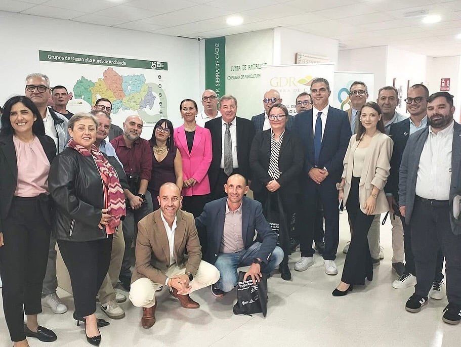 Los proyectos LEADER unen la Sierra de Cádiz con la región italiana de Cerdeña Asociación para el Desarrollo Rural de Andalucía 568843832 17843885979598869 4907486041680083572 n